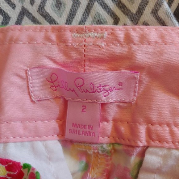 Lilly Pulitzer daisy floral scalloped hem shorts size 2 - Picture 9 of 10